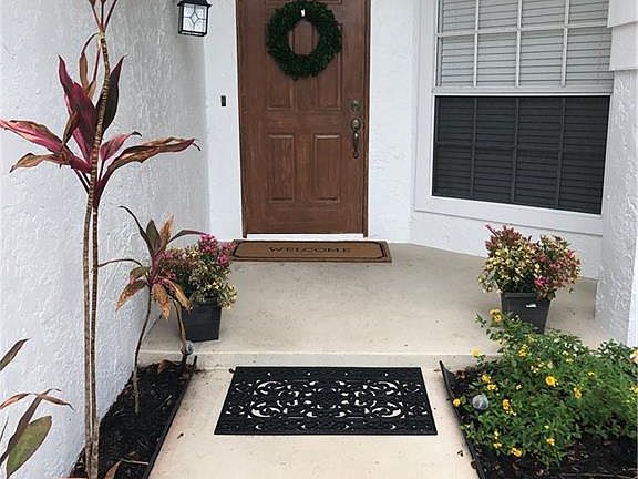 3rd image of 711 SE 9th Pl