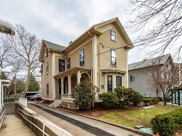27 Mellen St, Cambridge, MA 02138