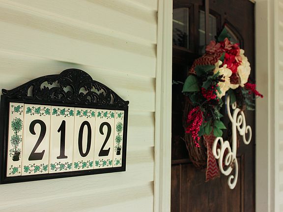 2nd image of 2102 Chas Way Blvd