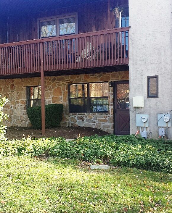 Front of Apt Wide View_11192014
