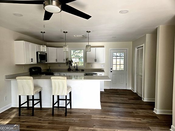 5th image of 74 Carver Rd