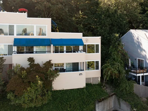 3515 SW Barbur Blvd APT S2, Portland, OR 97239