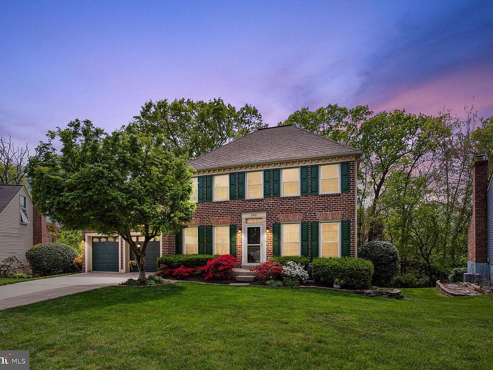1st image of 2916 Parklawn Ct