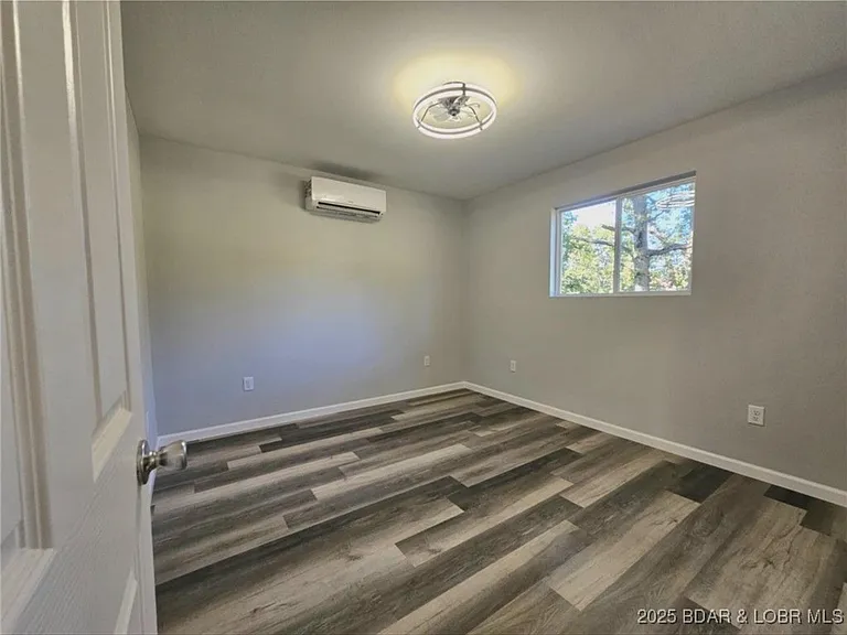 4861 University Ln — Photo 12