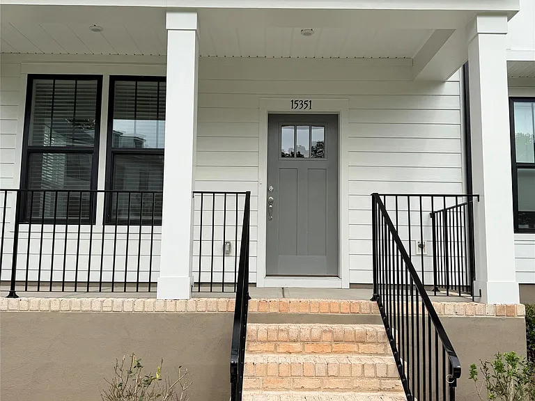 15351 Ballancroft Pkwy — Photo 1