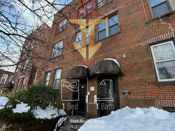 121 Roosevelt Avenue image 1 of 9