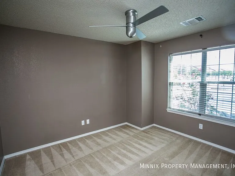2101 Main St #1 — Photo 28