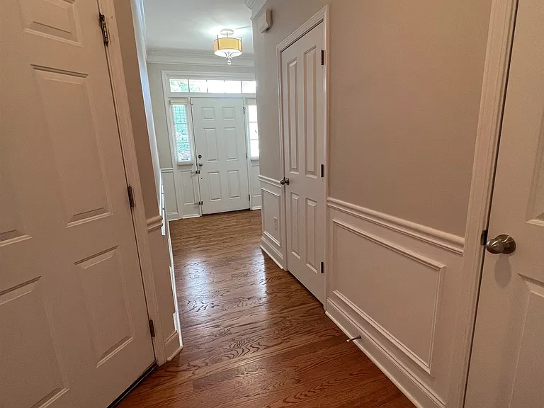 1516 Bouvier Pl — Photo 7