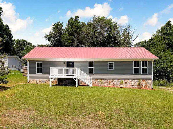 6376 Welborn Rd, Trinity, NC 27370