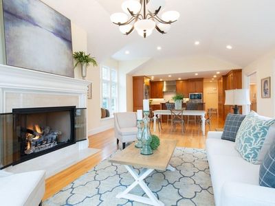 12 Ridgehurst Cir, Weston, MA, 02493