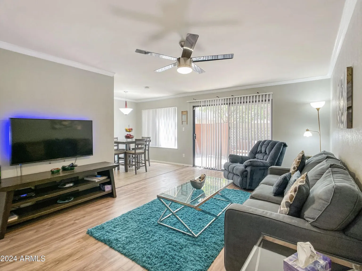 2 bed, 2.0 bath, 955 sqft, $2,200 — Photo 2