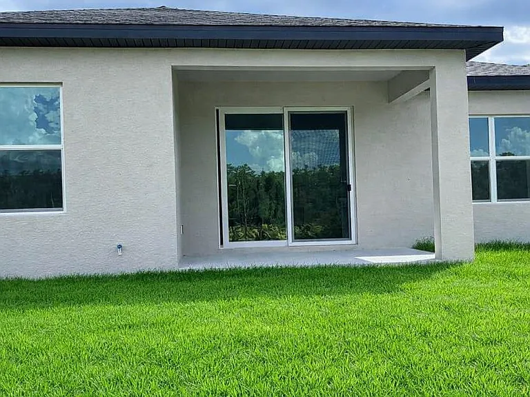 460 Westchester Dr — Photo 22