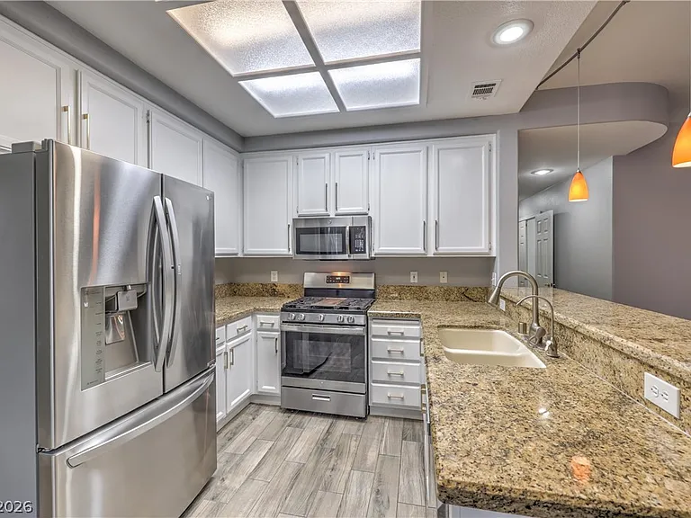 9785 Trail Rider Dr — Photo 15