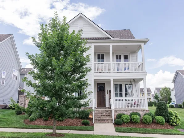 3453 Milford Dr, Thompsons Station, TN 37179