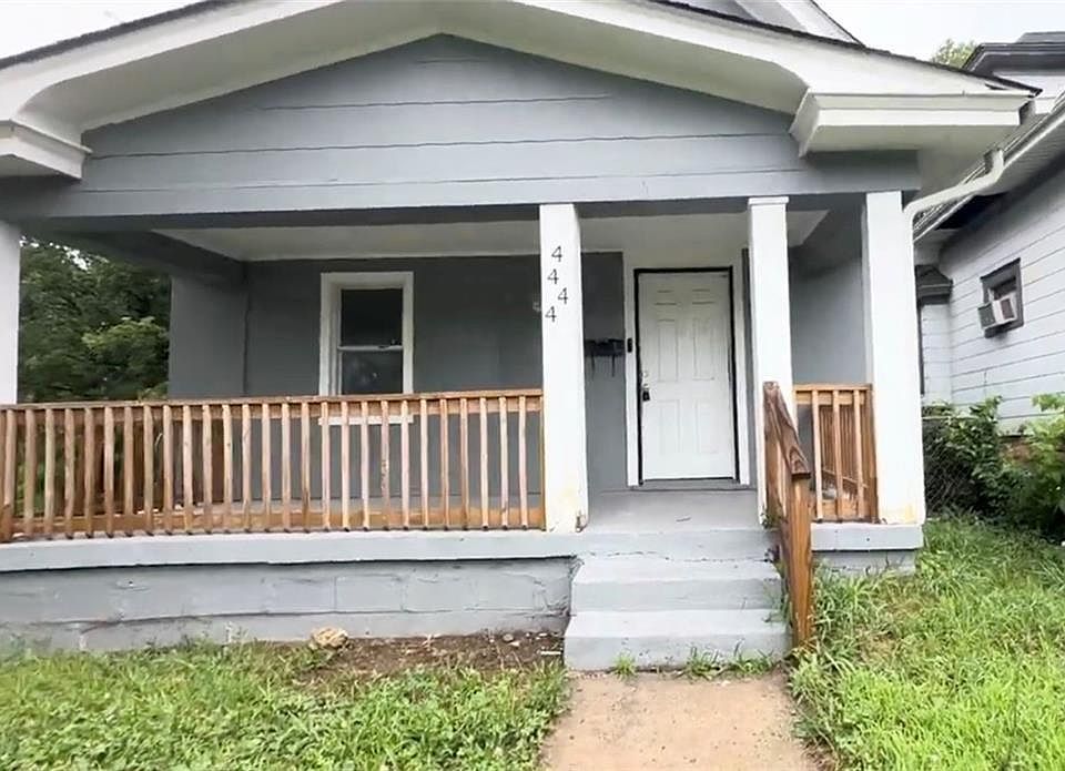 1st image of 4444 Olive St