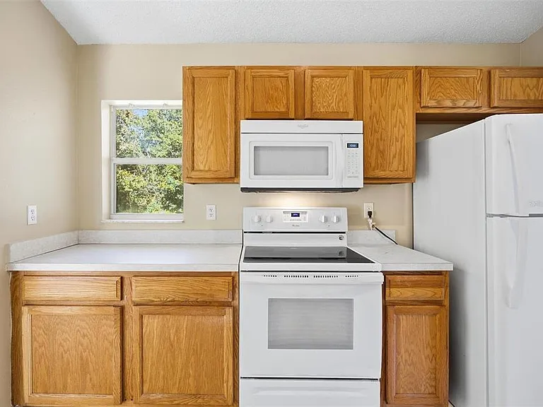 106 La Mancha Dr — Photo 19