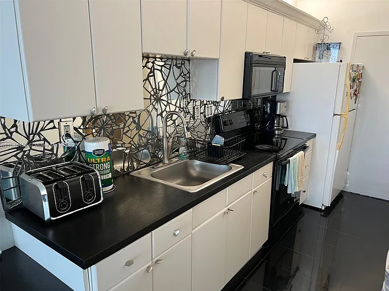 100 Lincoln Rd #1007 — Photo 14
