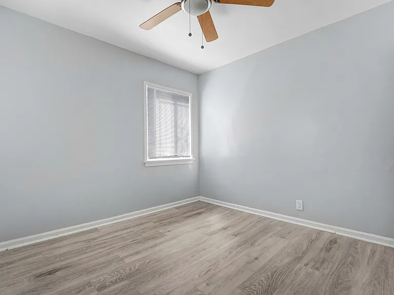 1026 W 91st St #1032-1/4 — Photo 8