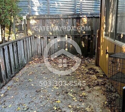5th image of 427 SE Kelly Ave APT 6