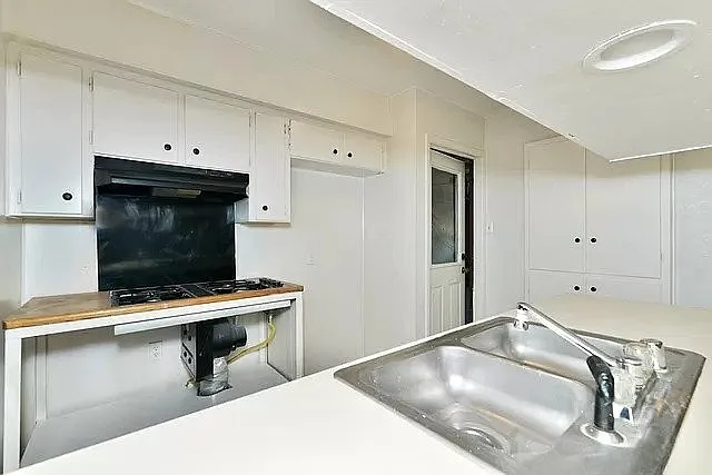 505 Oak Dr — Photo 6