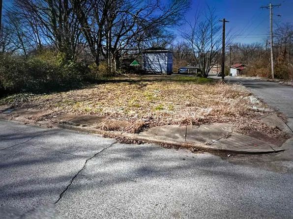 1533 S Orleans St #E, Memphis, TN 38106