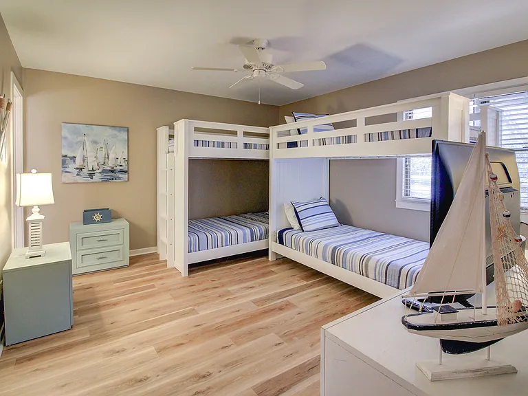 590 Marina Dr #1-D22 — Photo 33