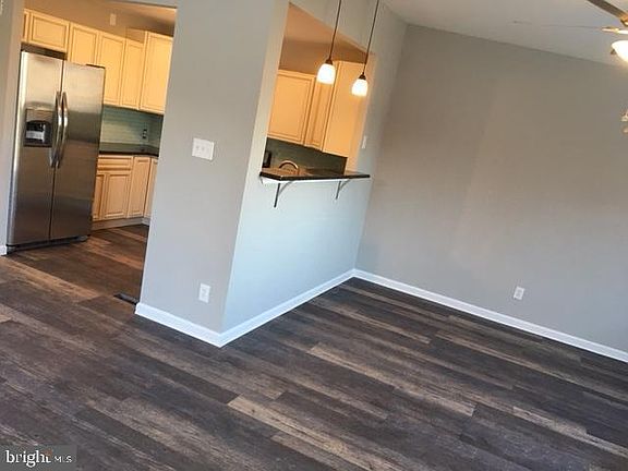 3rd image of 12565 Deer Run Pl