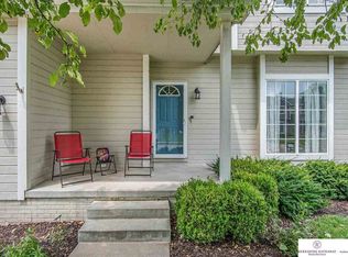 15012 Redman Ave, Omaha, NE 68116