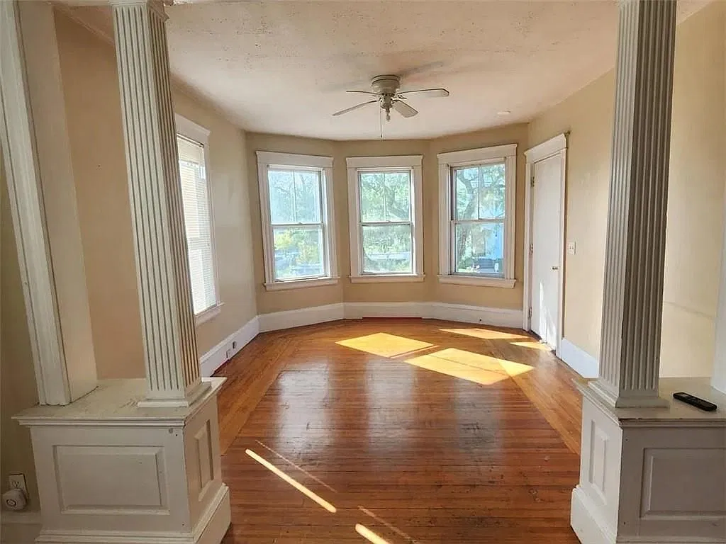 2 bed, 1.0 bath, 950 sqft, $2,050 — Photo 3