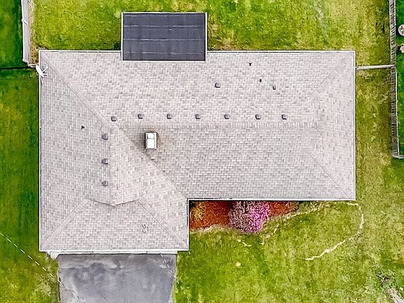 4th image of 2155 Mitchell Rd