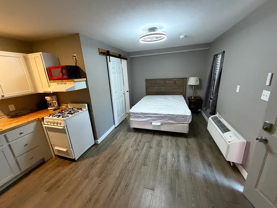 175 W 7th Ave #5