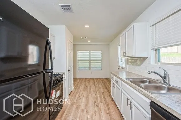 11114 N Lake Mist Ln — Photo 3