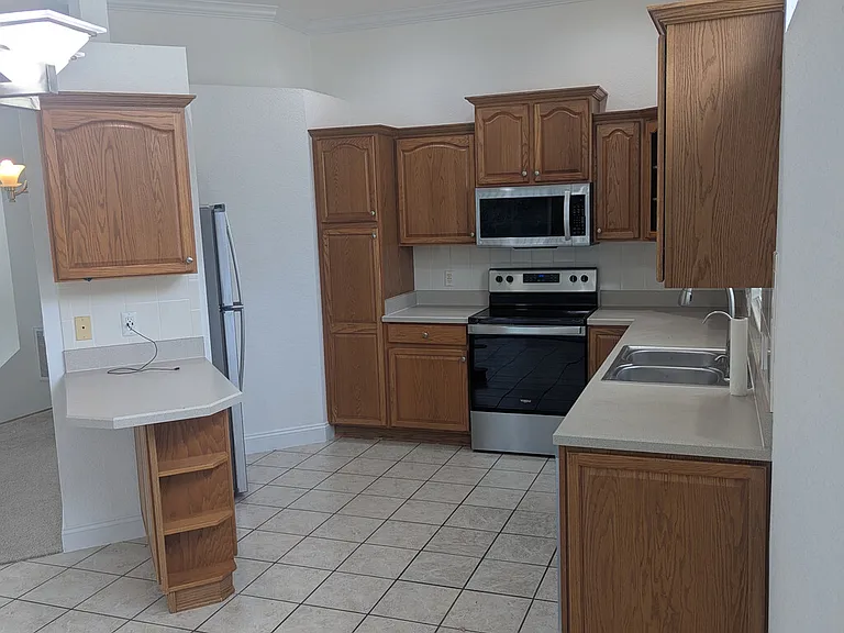 475 Kiwi St — Photo 7