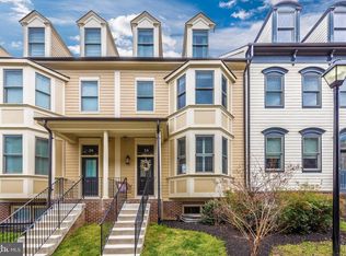 24 Maxwell Sq, Frederick, MD 21701