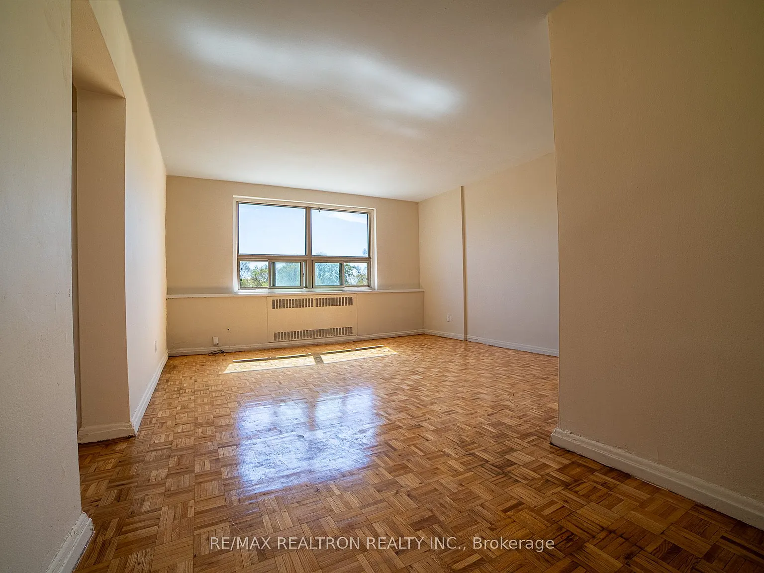 2 bed, $2,050 — Photo 3