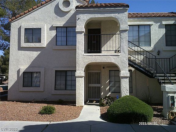 4th image of 4854 Nara Vista Way Unit 203