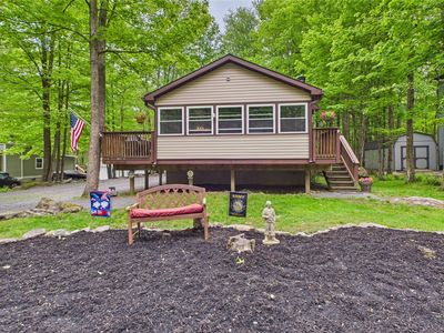 264 Wyalusing Dr, Pocono Lake, PA, 18347