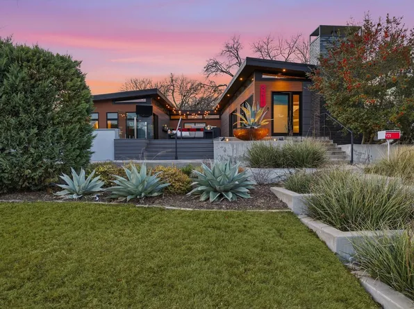 9211 E Lake Highlands Dr, Dallas, TX 75218