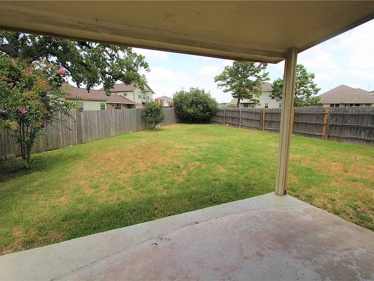 2821 Horseback Dr — Photo 12