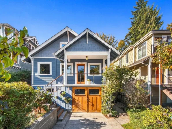 3257 30th Ave SW, Seattle, WA 98126