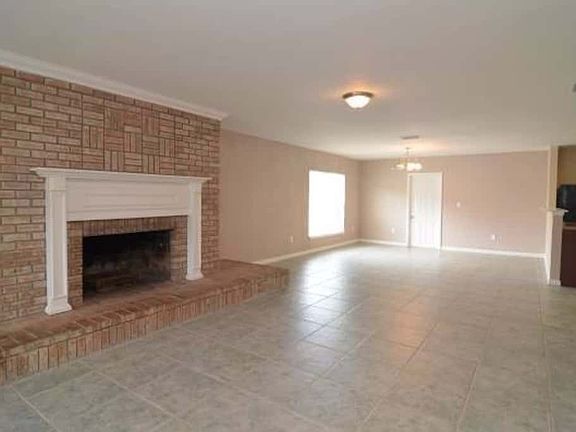 5th image of 5401 S Lois Ave