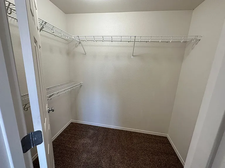 4903 Porlier Ln — Photo 32