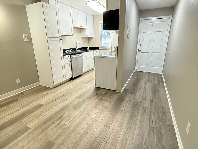1111 Maxwell Ave #227 — Photo 8