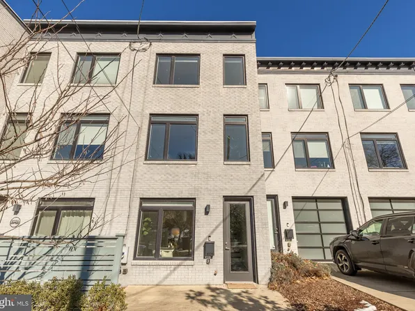 1028 Perry St NE, Washington, DC 20017