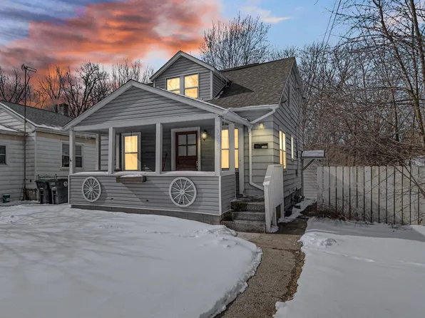 3832 Missouri St, Hobart, IN 46342