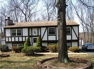 350 Partridge Run Rd, Gibsonia, PA 15044