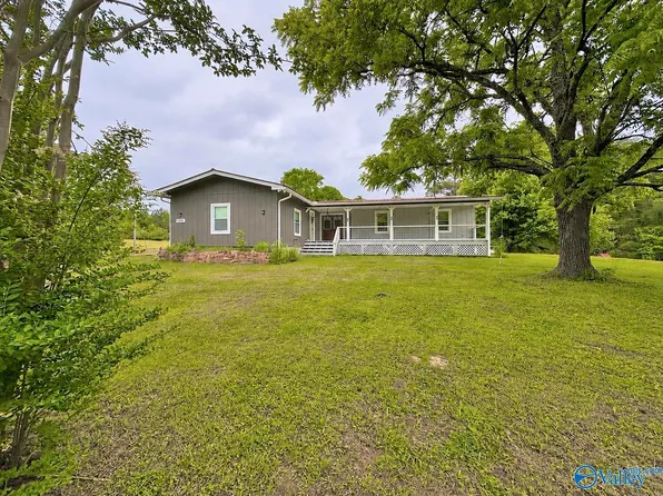 1585 County Road 144, Gaylesville, AL 35973