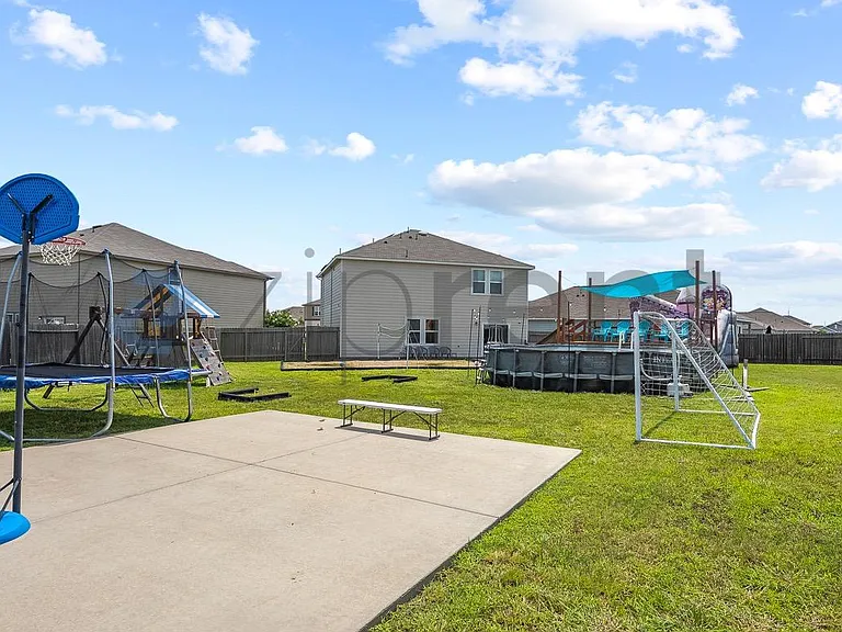 1021 Pin Cherry Ln — Photo 30