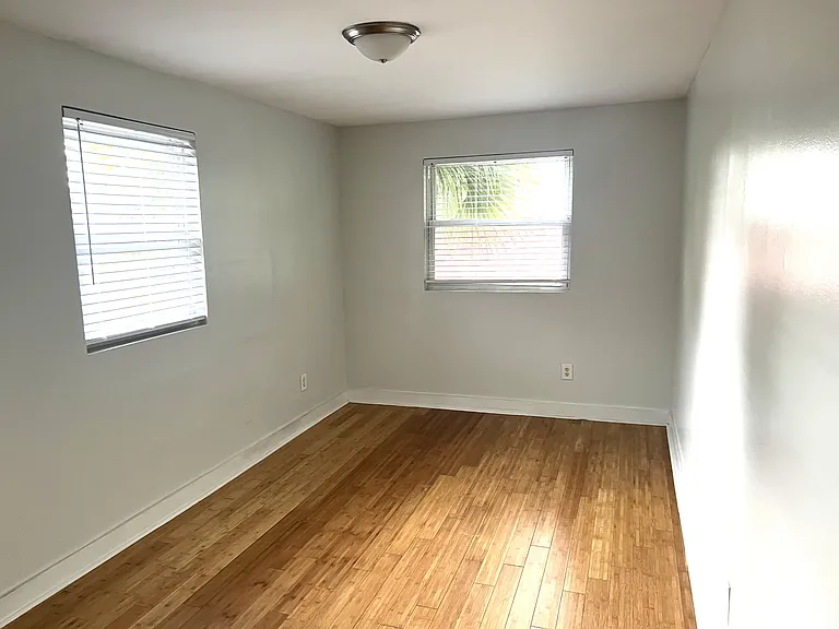 upstairs bedroom #1
