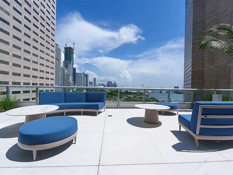 325 Biscayne Blvd #3326 — Photo 20